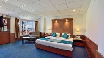 高級寢具、書桌、免費 Wi-Fi、床單