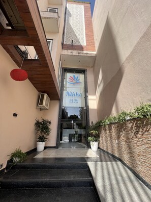 Overnatningsstedets facade