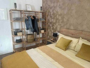 1 chambre, lit parapluie, Wi-Fi gratuit, draps fournis