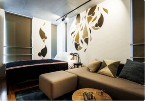 1 soverom, skrivebord, wi-fi (inkludert) og sengetøy