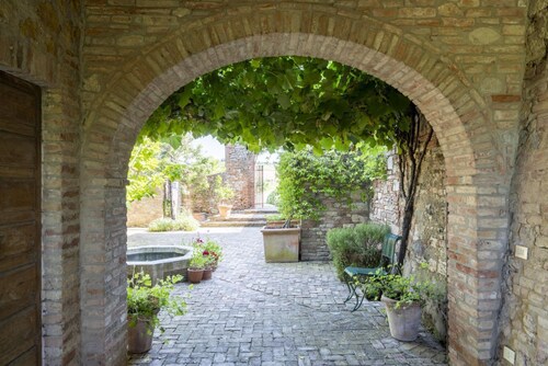 Villa il Moro, splendid landscapes in the heart of Tuscany