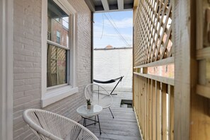 Terrace/patio - Peaceful Oasis in Allentown (Allentown)