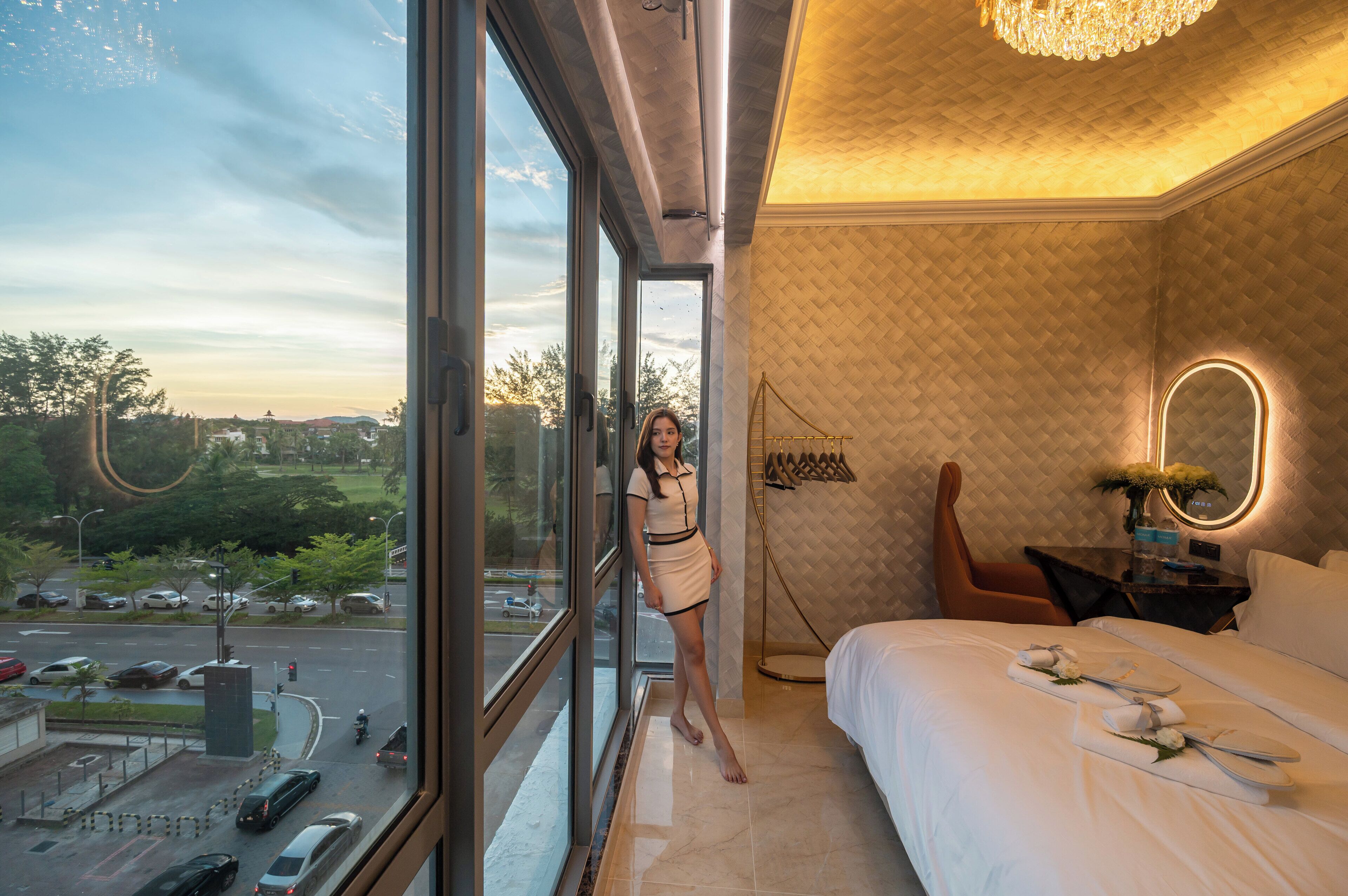 Superior Room | Egyptian cotton sheets, premium bedding, down comforters, pillowtop beds