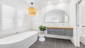 Douche, serviettes fournies