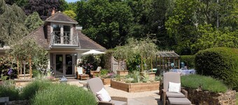 Nest Stay - Two Luxurious Properties Rented Together