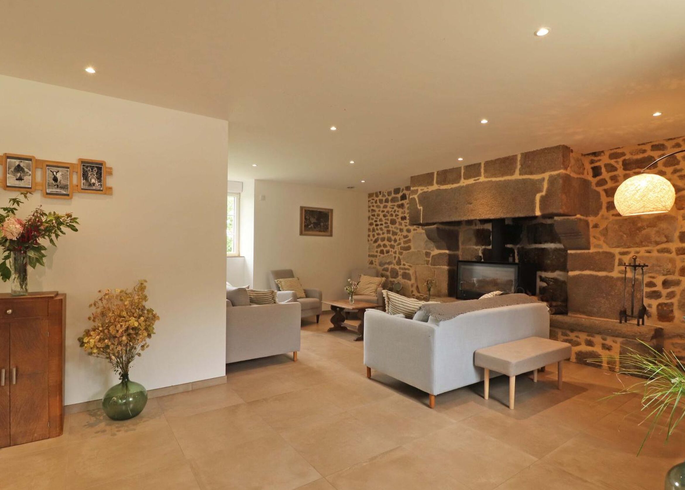 المنشأة من الداخل