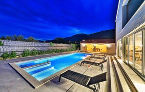Pool - Stunning home in Kastel Luksic (Kastel Luksic)