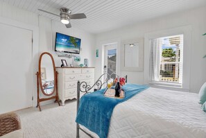 1 habitación, tabla de planchar con plancha, cuna de viaje y wifi