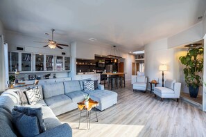 TV, fireplace, DVD player, offices