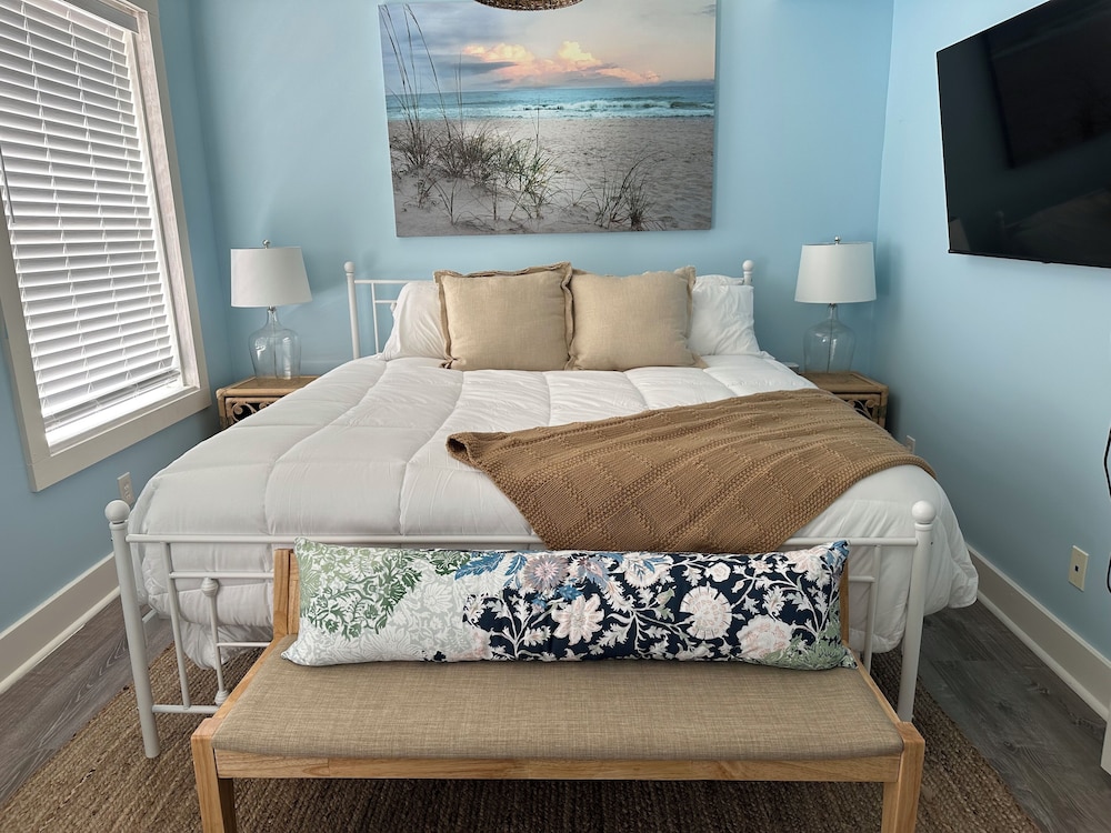 Remodeled apartment downtown new buffalo new buffalo vrbo