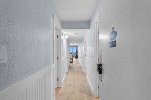 Interior - Garden City Beach Oceanfront Condo 911 | Rising Tides Properties Rental (Murrells Inlet)
