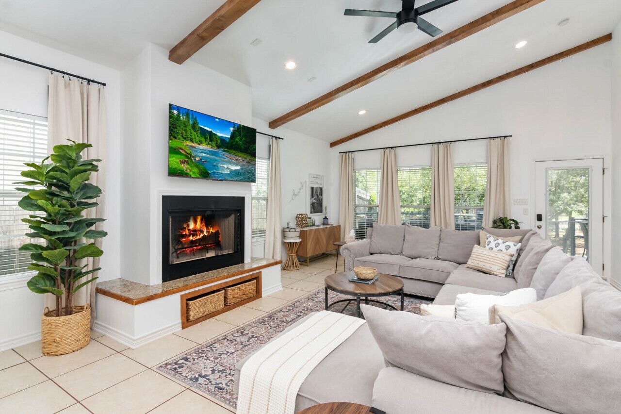 TV, fireplace, table tennis