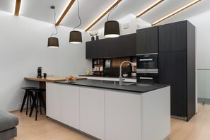 Elite Villa | Private kitchen | Electric kettle - Enter Tromsø Luxury Villa (Tromsø)