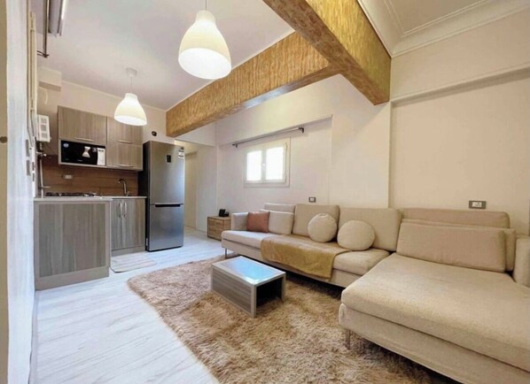 Living area - Boho-Chic 2-bedrooms apartment in Zamalek. (Cairo Governorate)