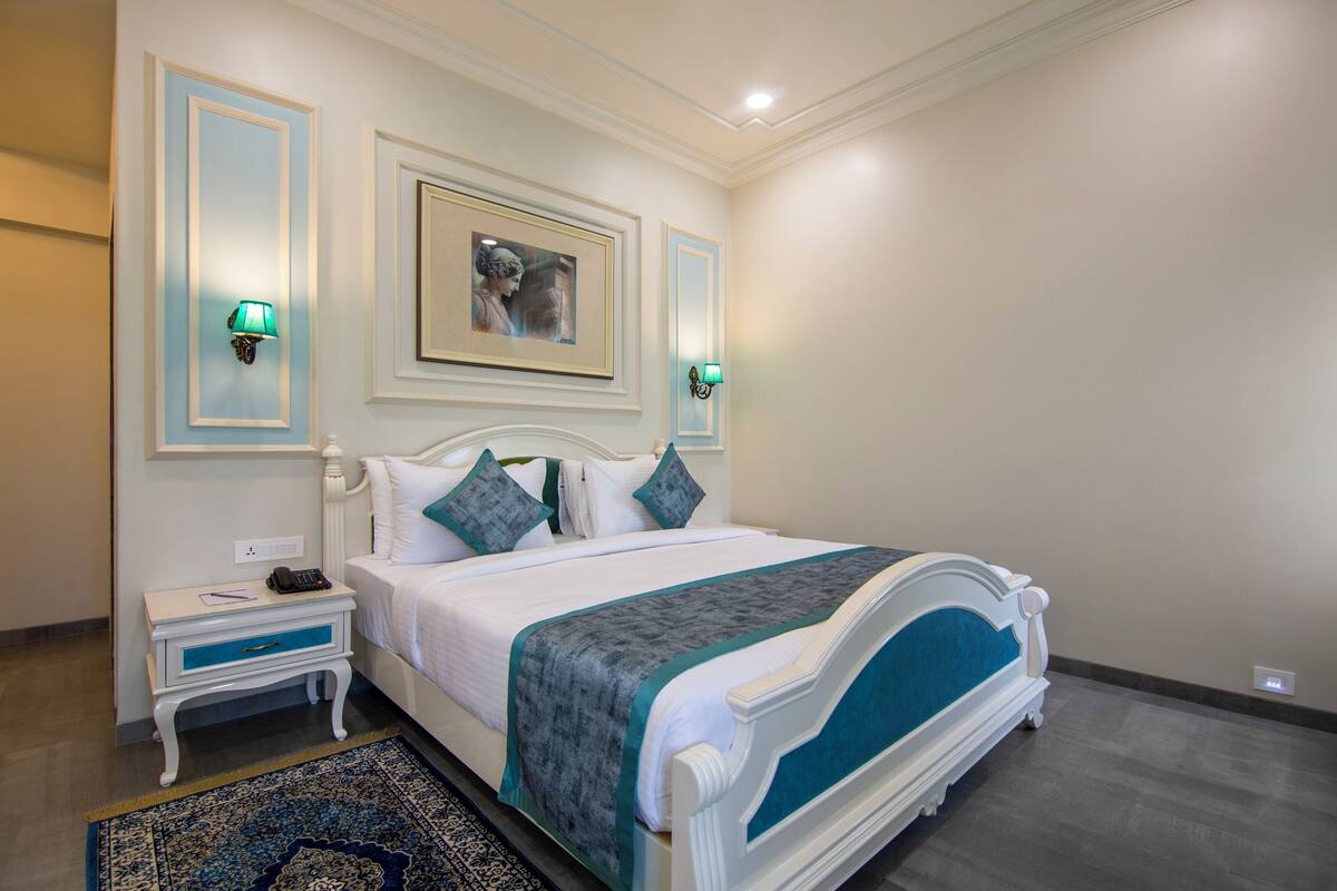 Habitación Premier | Muebles diferentes, escritorio, cortinas blackout y wifi gratis