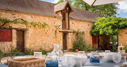 Maison Noble Dans un Cadre Naturel Exceptionnel