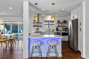 House | 4 bedrooms, Internet - The Desert Xscape Pool Views (Palm Springs)