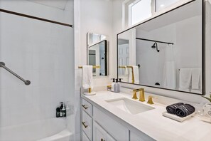 House | Bathroom
