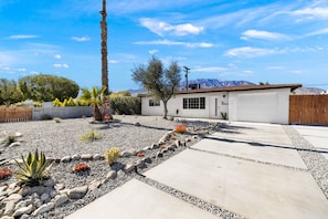 House - El Retiro (Palm Springs)