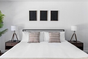 3 bedrooms, Internet - LUX Palmas - Total Privacy Total Relaxation (Palm Springs)