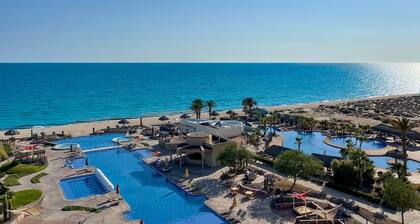 Hidden Gem Villa With Serene Beach Pool Access