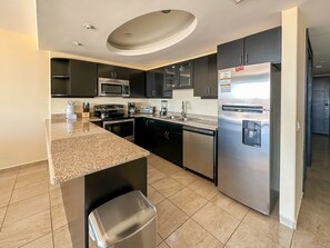 Apartment | 2 bedrooms - Amazing Location Close to it all Great Price (Puerto Peñasco)