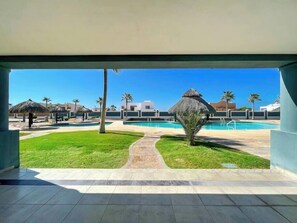 House | 2 bedrooms - Find Peace at a Modern Ground Floor Condo (Puerto Peñasco)