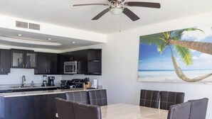 House - Find Peace at a Modern Ground Floor Condo (Puerto Peñasco)