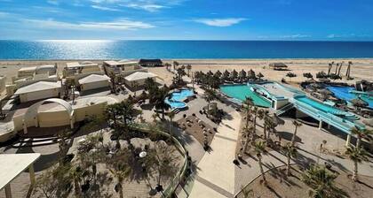 Family Friendly Condo With Oceanfront Views