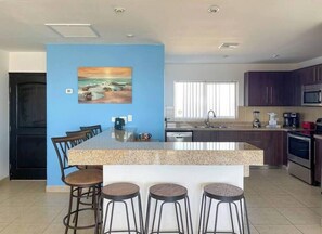 Apartment | 2 bedrooms - Admire Sea View From a Stunning Condo (Puerto Peñasco)