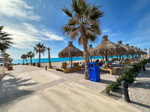 Gorgeous Beachfront Gem With Water Slides