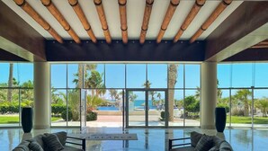 House - Breathtaking Luxury Oceanfront Condo (Puerto Peñasco)