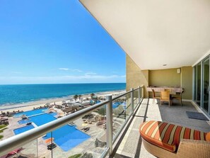 2 bedrooms, Internet - Stylish Condo With Serene Beach Infinity Pool (Puerto Peñasco)