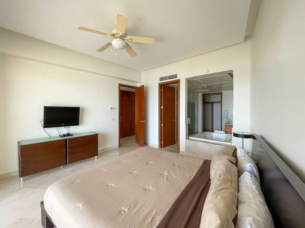 House | 2 bedrooms - Oceanfront Condo With Astonishing View (Puerto Peñasco)