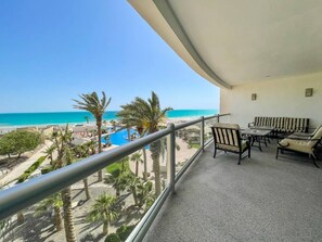 House | 2 bedrooms - Oceanfront Condo With Astonishing View (Puerto Peñasco)