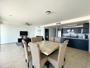 House | 2 bedrooms - Unwind in a Modern Condo With Stunning View (Puerto Peñasco)