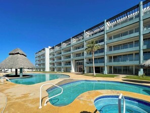 House | 2 bedrooms - Unwind in a Modern Condo With Stunning View (Puerto Peñasco)