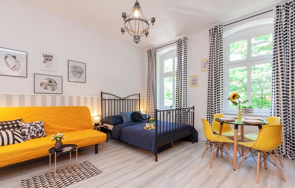 Design Studio | Living area