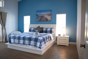 5 bedrooms, travel crib, free WiFi, bed sheets