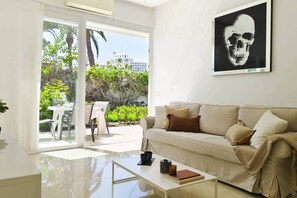 TV - Dune Haven in Maspalomas By Pride Holiday Rentals (Playa del Ingles)