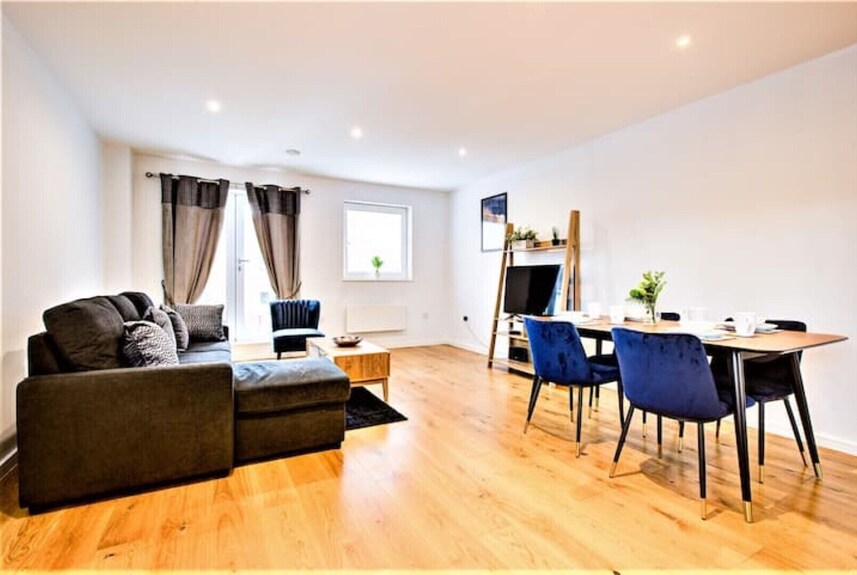 Jambo Stays Comfy For Contractors, Relocators And Families. Convinient In Town - Hemel Hempstead