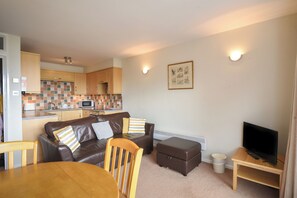 Dining - 3 Bay View Court (Lyme Regis)