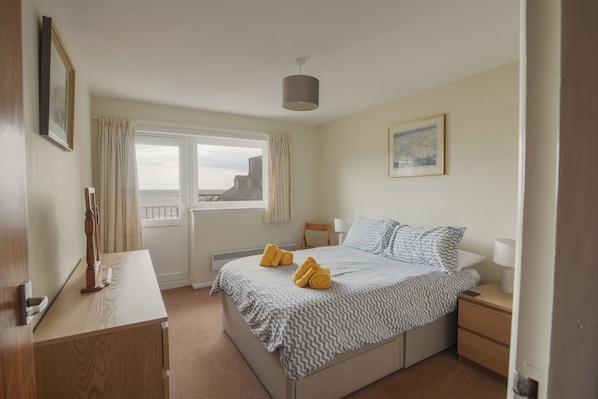 2 bedrooms, individually decorated, individually furnished, free WiFi