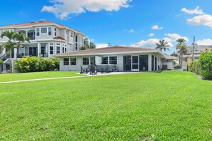 Exterior - Serene Bayfront Stay - Dock, Hot Tub, Close to Beach (Bonita Springs)