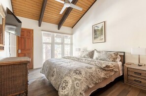 3 bedrooms, free WiFi, bed sheets