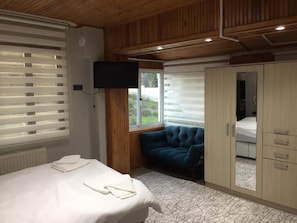 Comfort Studio Suite, Mountain View | Living area - Sakız Tiny House & Apart (Urla)