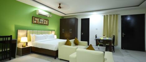 1 slaapkamer, een strijkplank/strijkijzer, wifi, beddengoed