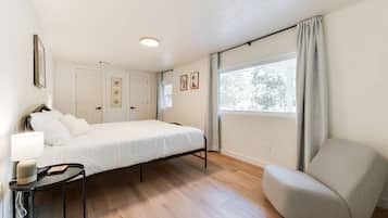 4 habitaciones, escritorio, tabla de planchar con plancha y wifi gratis