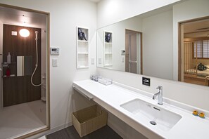 Bathroom sink - shiye house (Osaka)
