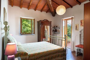 Vil·la | 4 dormitoris, planxa i posts de planxar, wifi gratuïta i roba de llit 